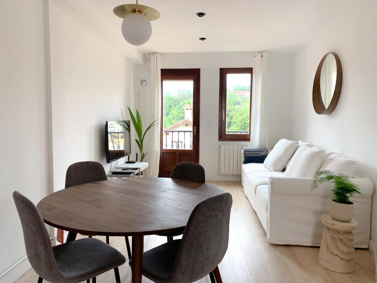 Acogedor Apartamento Con Terraza Y Parking Publico En 柯米拉斯 外观 照片