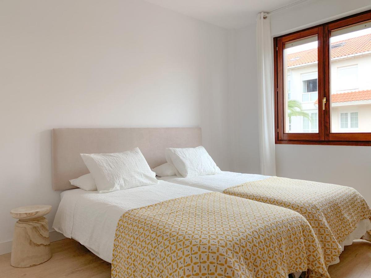 Acogedor Apartamento Con Terraza Y Parking Publico En 柯米拉斯 外观 照片